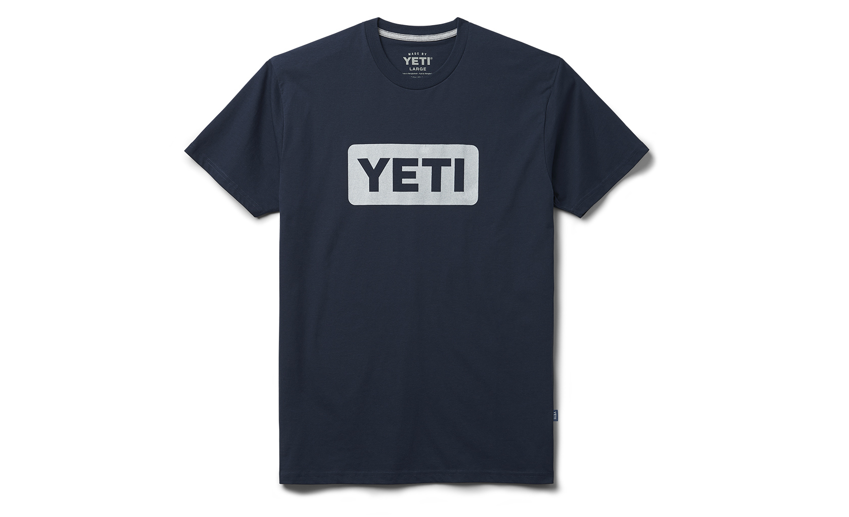 YETI Men's Camo Logo Badge Short Sleeve T-Shirt